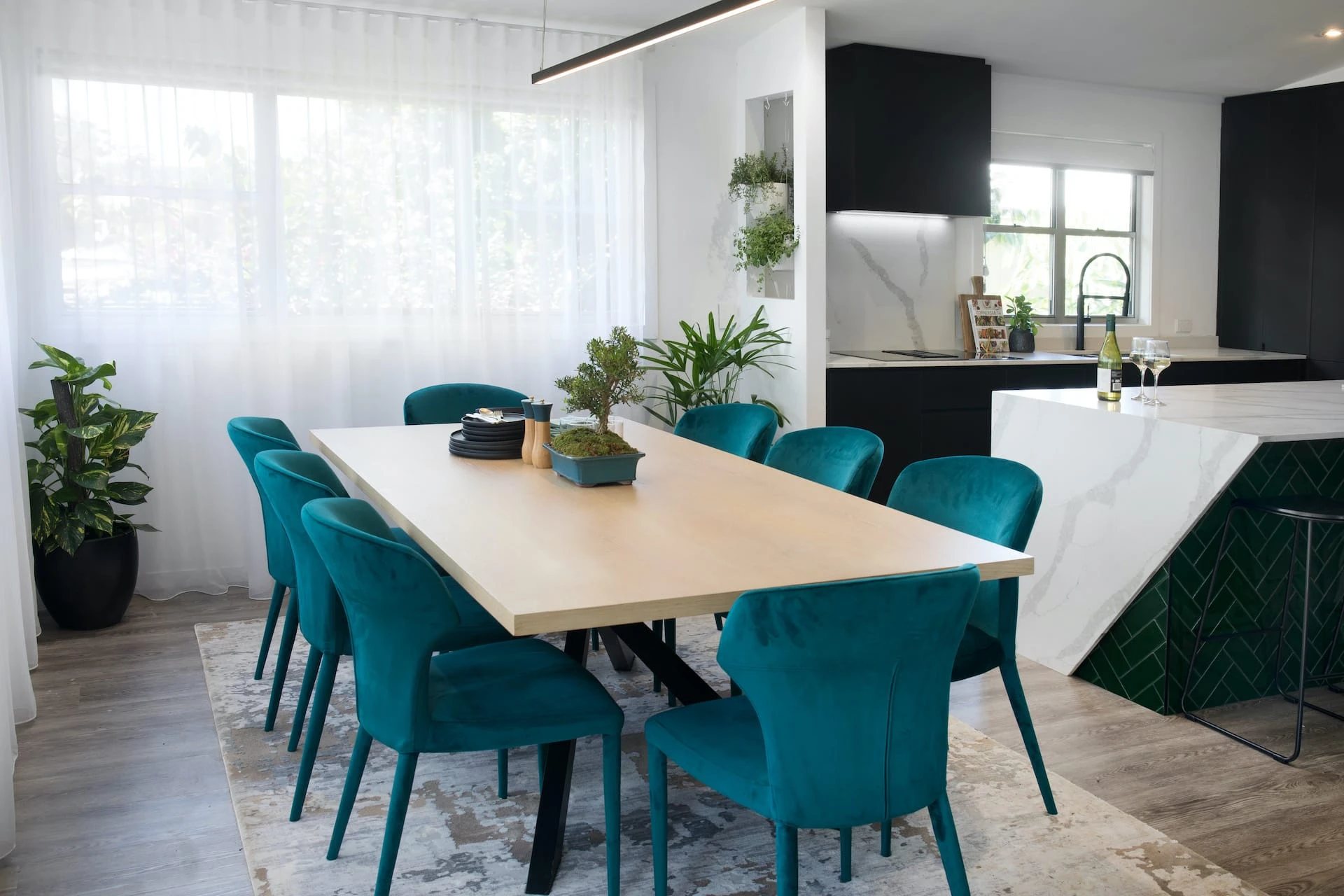 Dining Chair Upholstery In Dubai